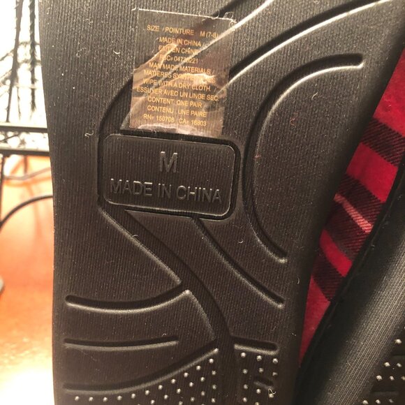 NWT - Studio 1886 Red Plaid Slippers - Size M (7-8) - Picture 4 of 6